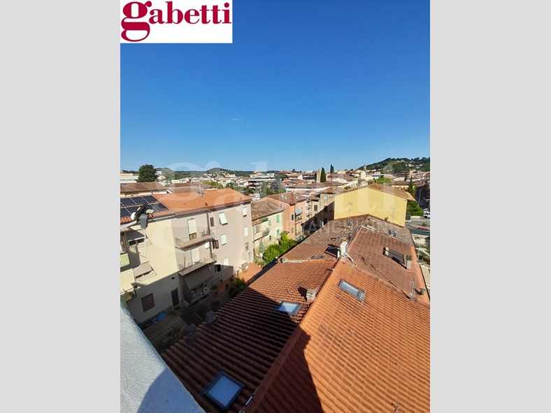 Quadrilocale in Vendita a Poggibonsi, 115'000€, 81 m²