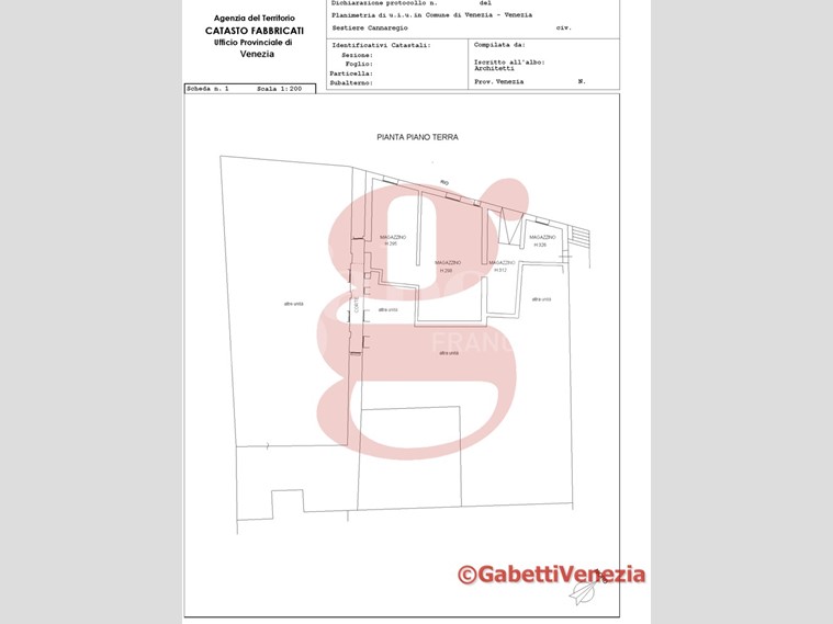 Magazzino in Affitto a Venezia, 2'000€, 140 m²