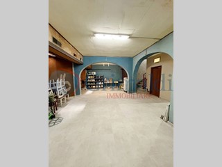 Attività commerciale in Vendita a Roma, 149'000€, 80 m²