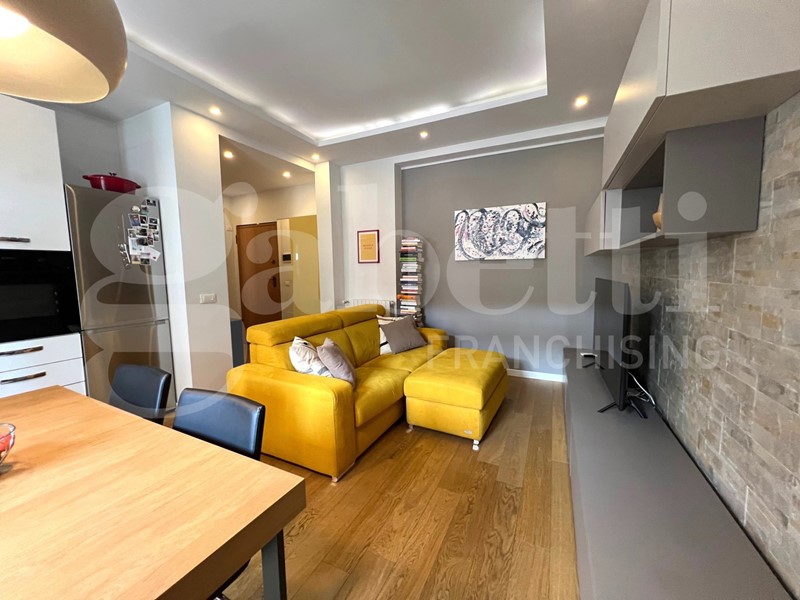 Bilocale in Vendita a Milano, 350'000€, 59 m²