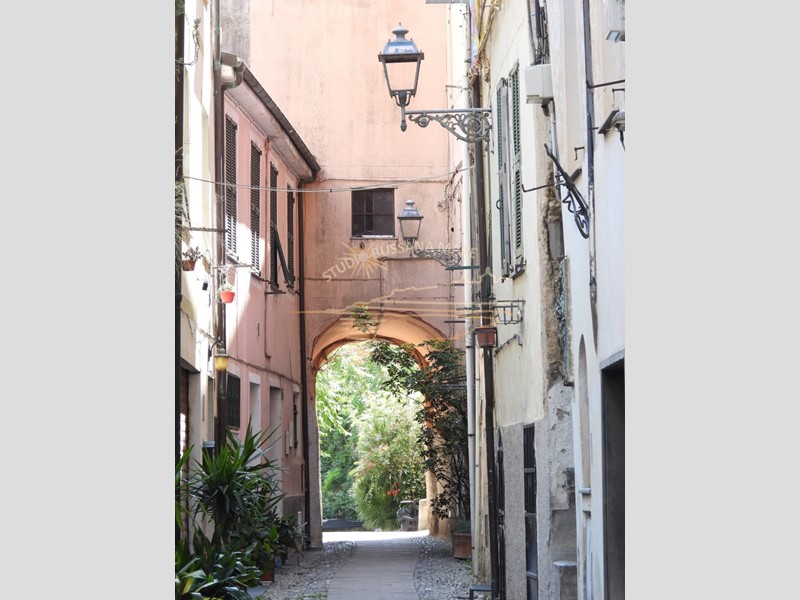 Bilocale in Vendita a Badalucco, 74'000€, 50 m²