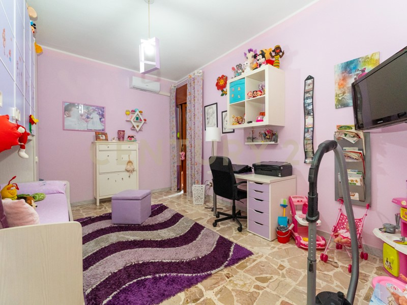Appartamento in Vendita a Catania, 89'000€, 130 m²