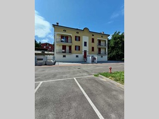 Appartamento in Vendita a Medesano, zona Ramiola, 185'000&euro;, 95 m²