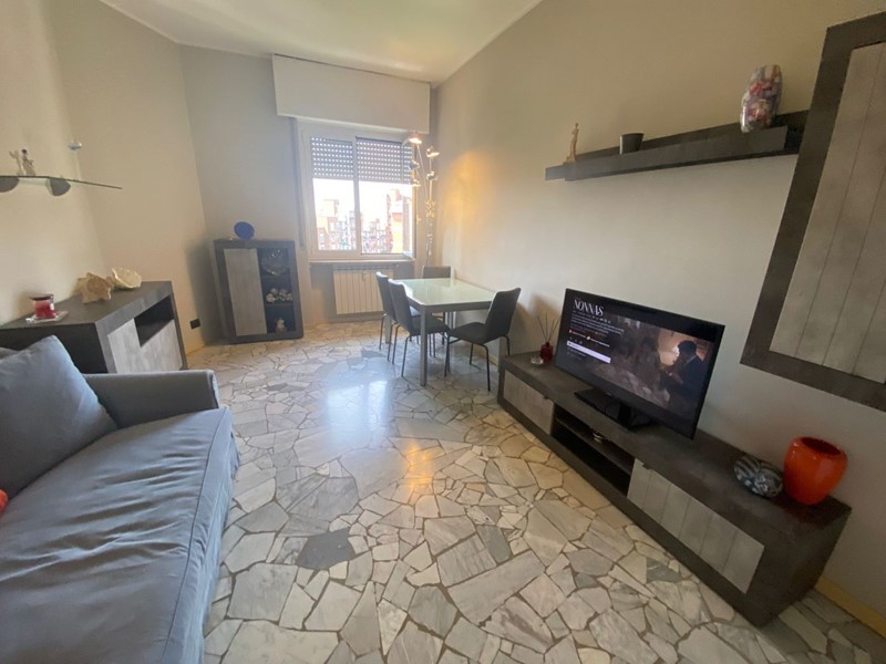 Bilocale in Vendita a Cinisello Balsamo, 168'000€, 69 m², arredato