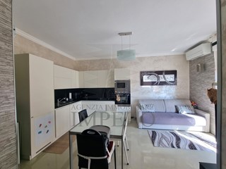 Quadrilocale in Vendita a Ventimiglia, zona Centro, 225'000€, 65 m²