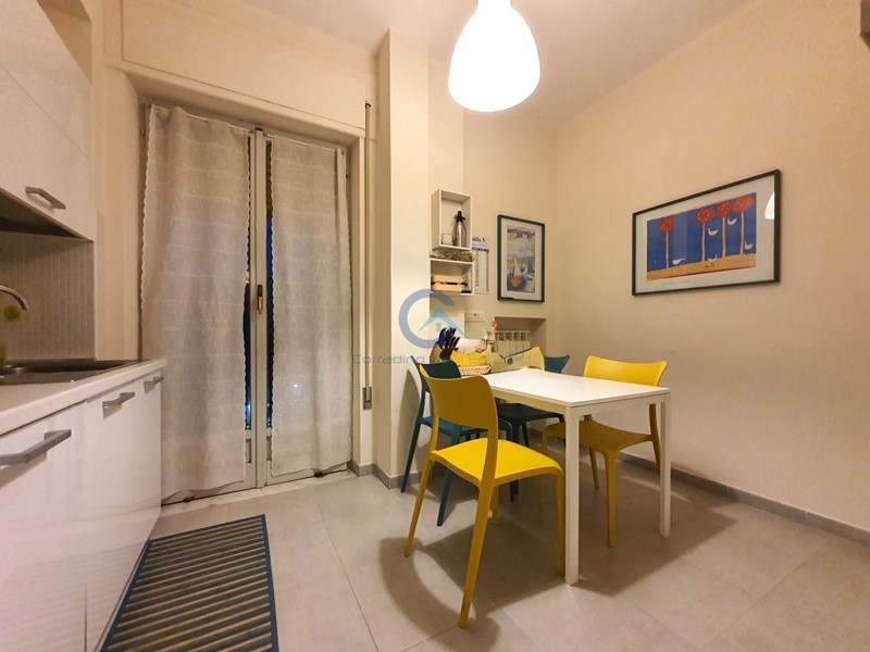 Quadrilocale in Vendita a Catanzaro, zona Stadio, 98'000&euro;, 130 m²