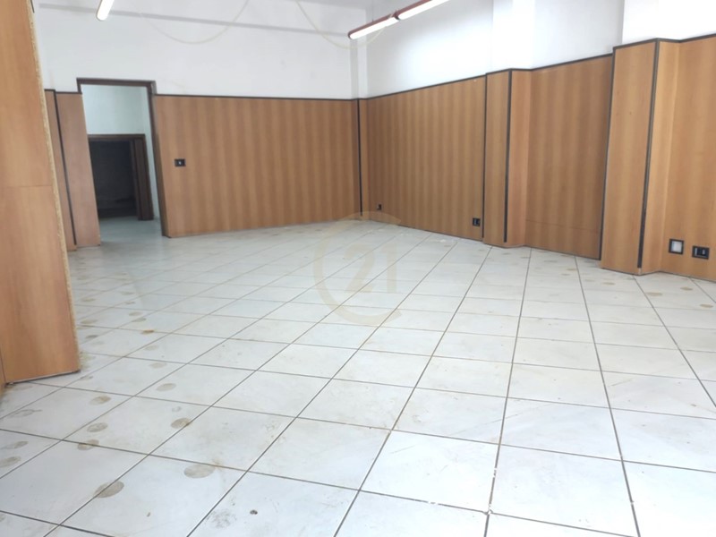 Immobile commerciale in Affitto a Santa Venerina, zona Centro, 450€, 50 m²