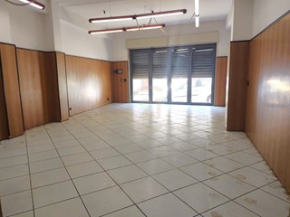 Immobile commerciale in Affitto a Santa Venerina, zona Centro, 450€, 50 m²