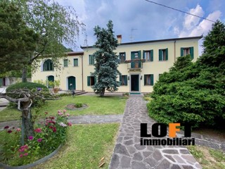 Casale in Vendita a Galzignano Terme, 780'000€, 450 m²