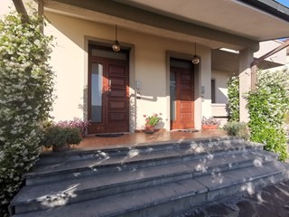 Appartamento in Vendita a Fucecchio, 200'000€, 150 m², con Box