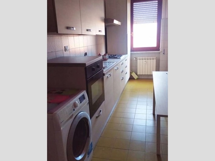 Quadrilocale in Vendita a Carrara, zona Marina di Carrara, 189'000€, 82 m²