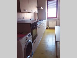 Quadrilocale in Vendita a Carrara, zona Marina di Carrara, 189'000€, 82 m²