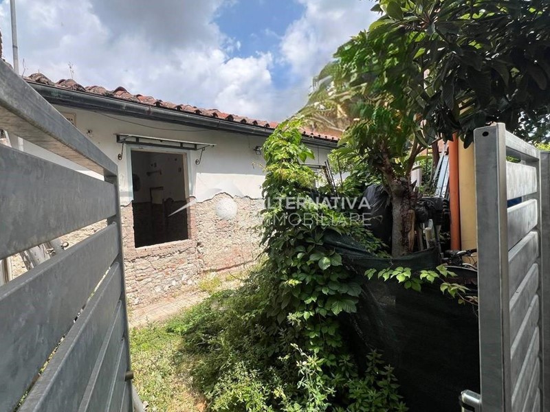 Casa Indipendente in Vendita a Pisa, 250'000€, 65 m²
