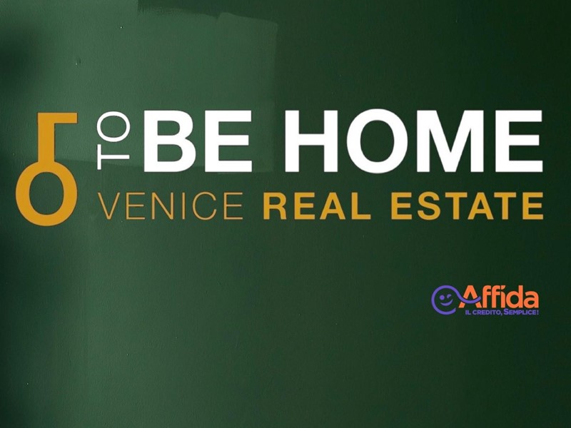 Appartamento in Vendita a Venezia, zona Mestre, 200'000€, 140 m², con Box