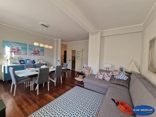 Appartamento in Vendita a Viareggio, 570'000€, 110 m²