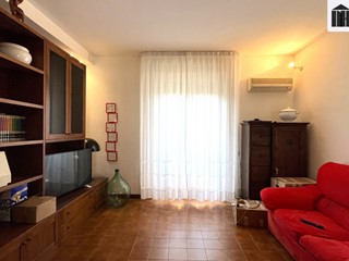 Appartamento in Vendita a Santa Croce sull'Arno, 125'000€, 108 m², con Box