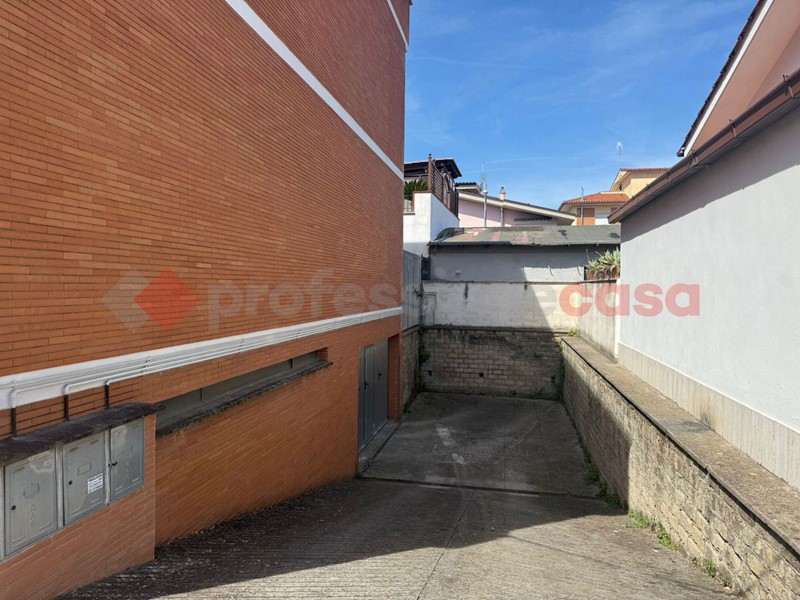 Box in Vendita a Albano Laziale, 33'000€, 55 m²