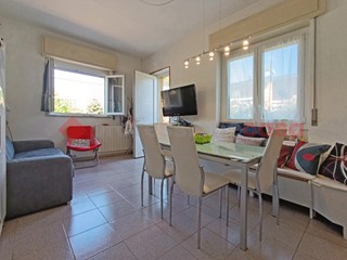 Villetta a schiera in Vendita a Castelletto sopra Ticino, 150'000€, 63 m², arredato