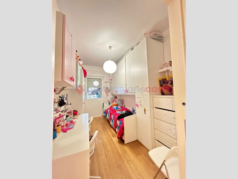 Trilocale in Vendita a Bari, 160'000€, 64 m²