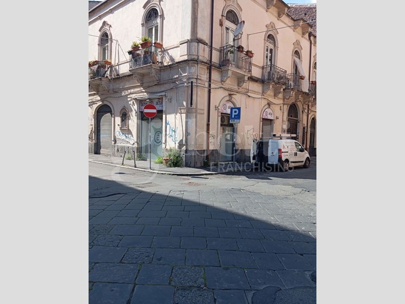 Negozio in Vendita a Catania, 140'000&euro;, 60 m²
