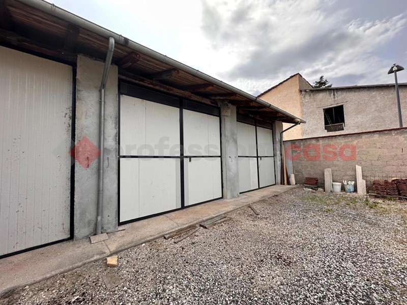 Quadrilocale in Vendita a Avezzano, 90'000€, 90 m²