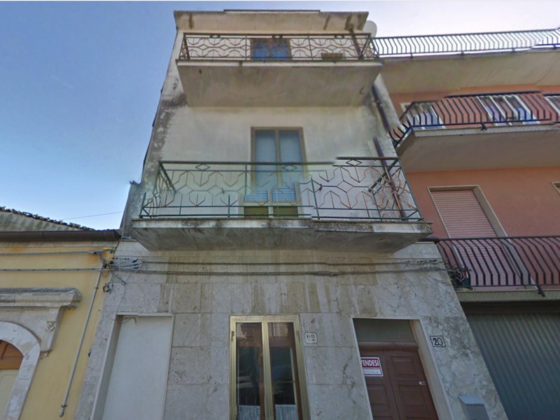 Casa Indipendente in Vendita a Palazzolo Acreide, 58'000€, 119 m²