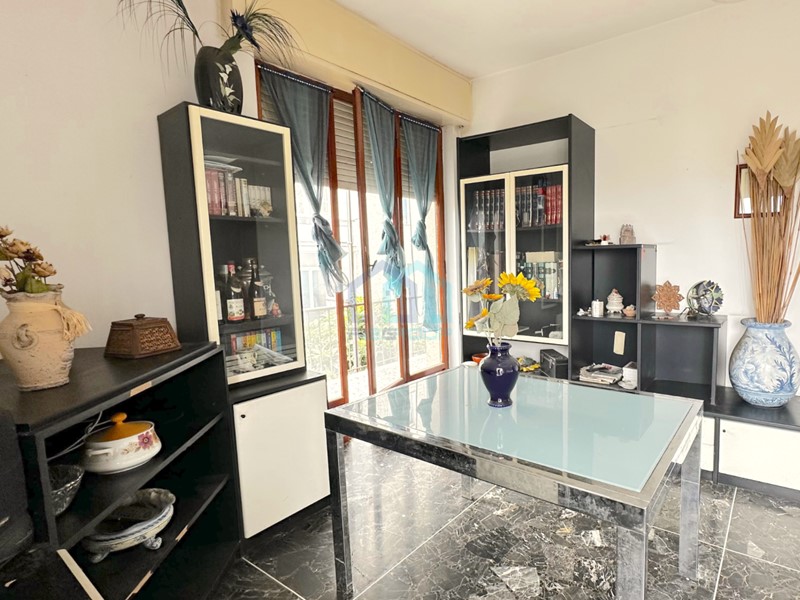 Appartamento in Vendita a Savona, 135'000€, 102 m²