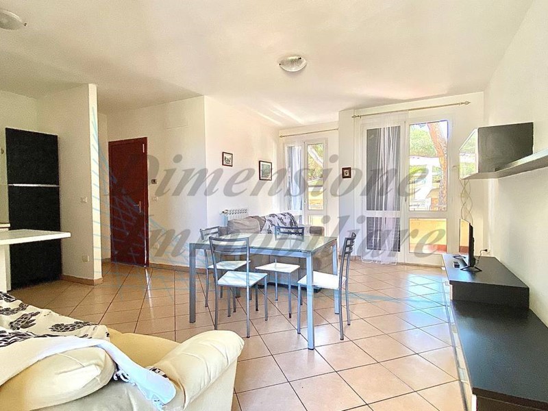Trilocale in Vendita a Cecina, zona marina di cecina, 260'000€, 82 m², arredato