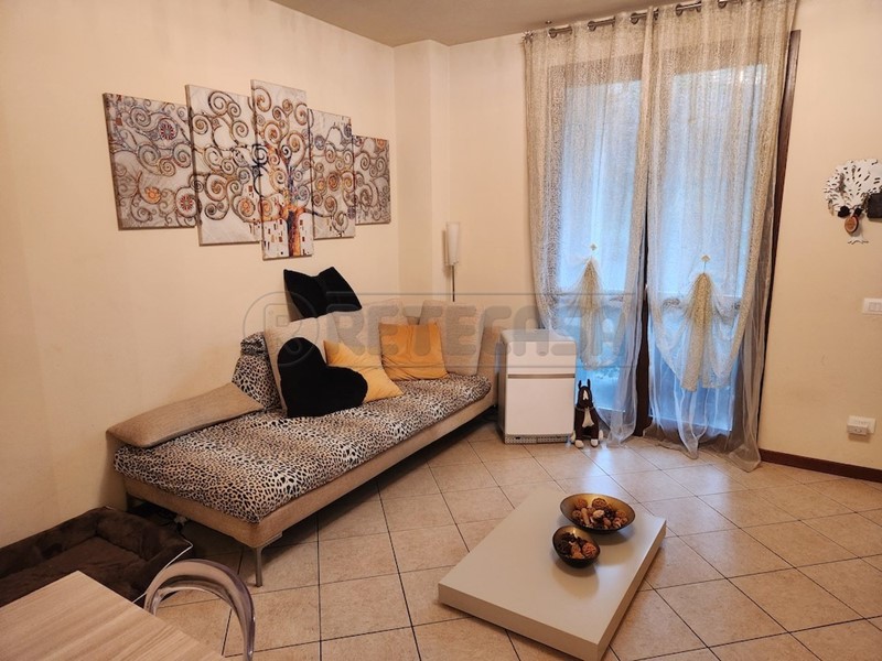 Trilocale in Vendita a Santa Maria a Monte, zona Montecalvoli, 129'000€, 90 m², con Box