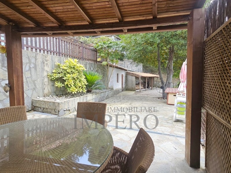 Casa Indipendente in Vendita a Camporosso, zona TrinitÃ, 159'000€, 120 m², con Box