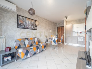 Bilocale in Vendita a Roma, zona Ponte di Nona, 155'000€, 49 m², arredato