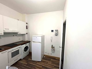 Monolocale in Affitto a Milano, zona De Angeli  Frua  Sardegna, 840€, 33 m², arredato