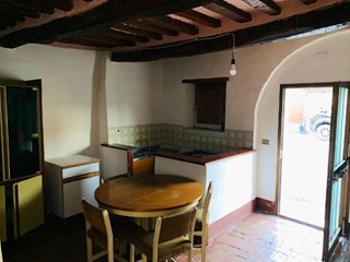 Casa Indipendente in Vendita a Murlo, zona Befa, 70'000€, 100 m², con Box