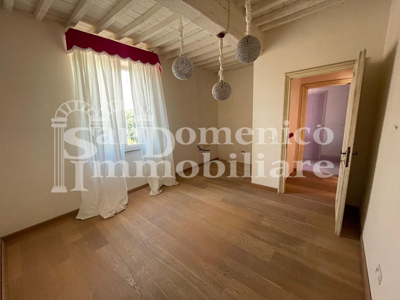 Casa Indipendente in Vendita a Cascina, zona San Lorenzo a Pagnatico, 195'000€, 136 m²