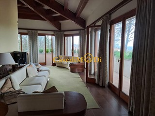 Villa in Vendita a Casciana Terme Lari, zona Lari, 500'000€, 360 m², arredato