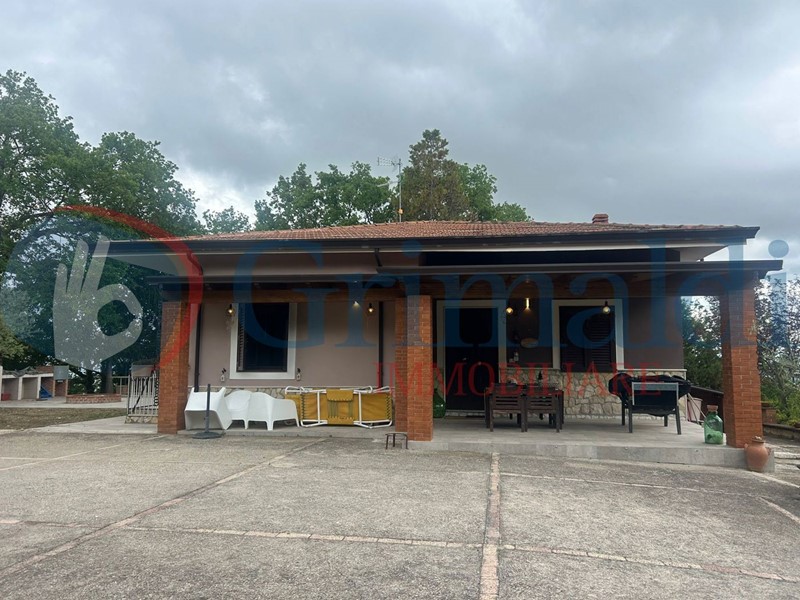 Casa Indipendente in Vendita a San Martino Sannita, 170'000€, 110 m²