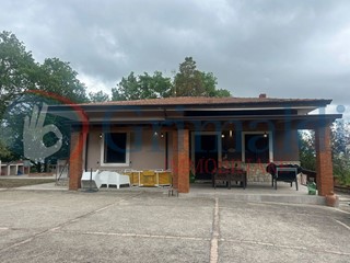 Casa Indipendente in Vendita a San Martino Sannita, 170'000€, 110 m²