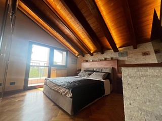 Attico in Vendita a Abbiategrasso, 565'000€, 152 m²