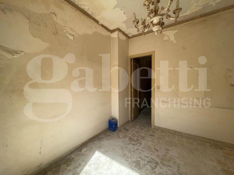Casa Indipendente in Vendita a Floridia, 33'000€, 119 m²