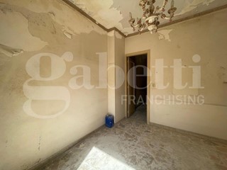 Casa Indipendente in Vendita a Floridia, 33'000€, 119 m²