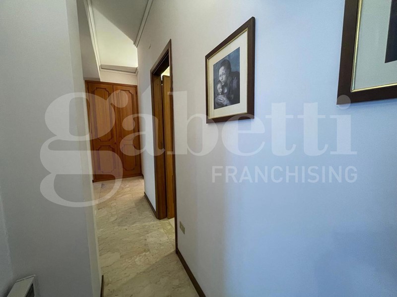 Appartamento in Vendita a Siracusa, 180'000&euro;, 155 m²