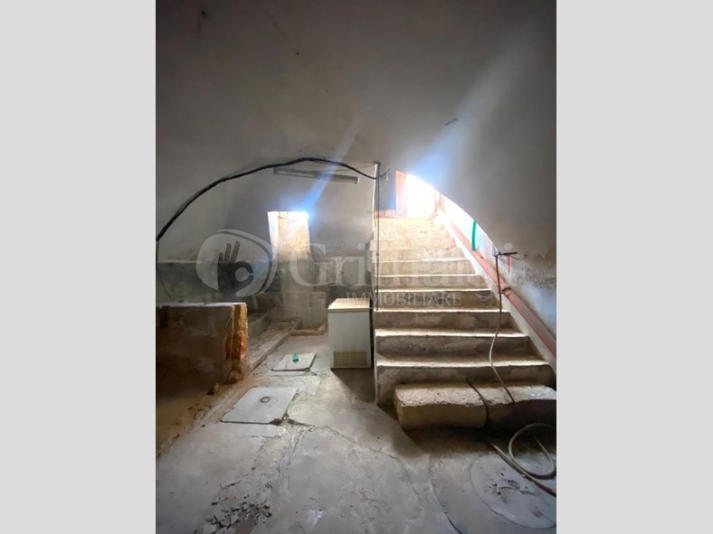 Magazzino in Vendita a Tuglie, 10'000€, 20 m²
