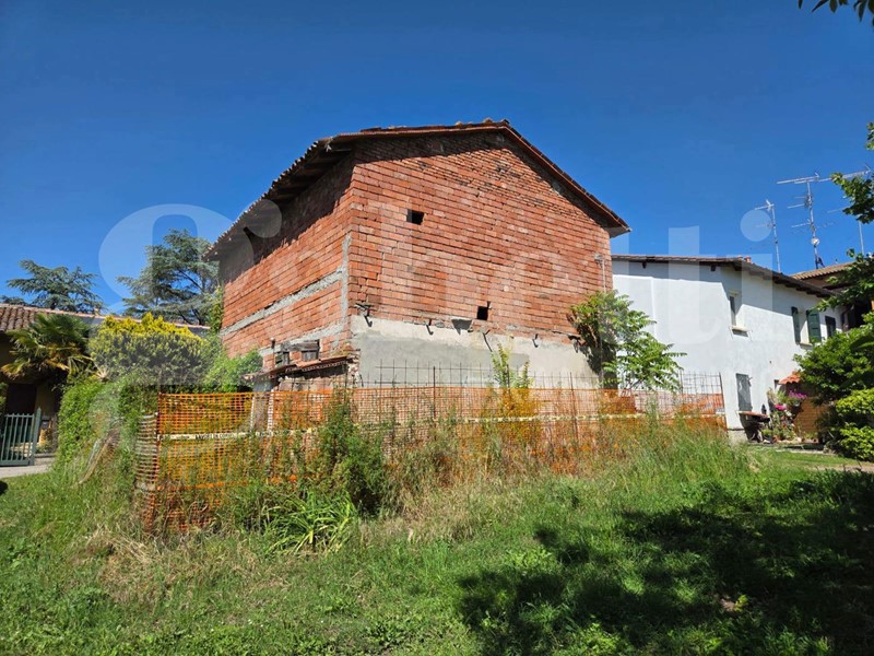 Casale in Vendita a San Lazzaro di Savena, 165'000€, 130 m²