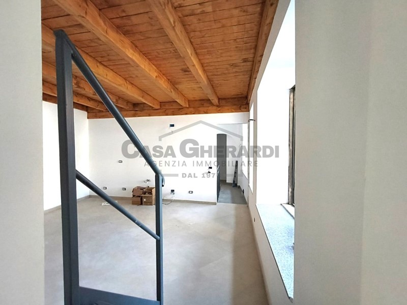 Trilocale in Vendita a Ponte San Pietro, 112'000€, 68 m²
