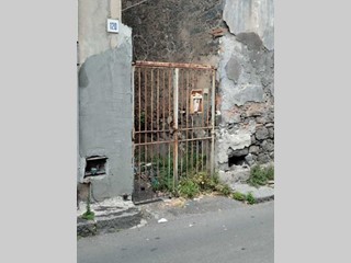 Rustico in Vendita a Misterbianco, zona Centro, 30'000€, 60 m²