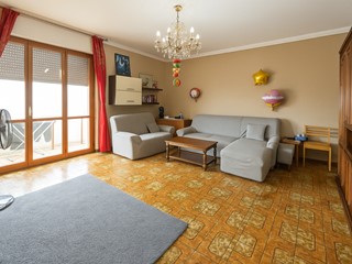 Appartamento in Vendita a Arzignano, 150 m², arredato, con Box