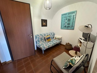 Trilocale in Vendita a Sanremo, zona Coldirodi, 89'000€, 47 m², arredato