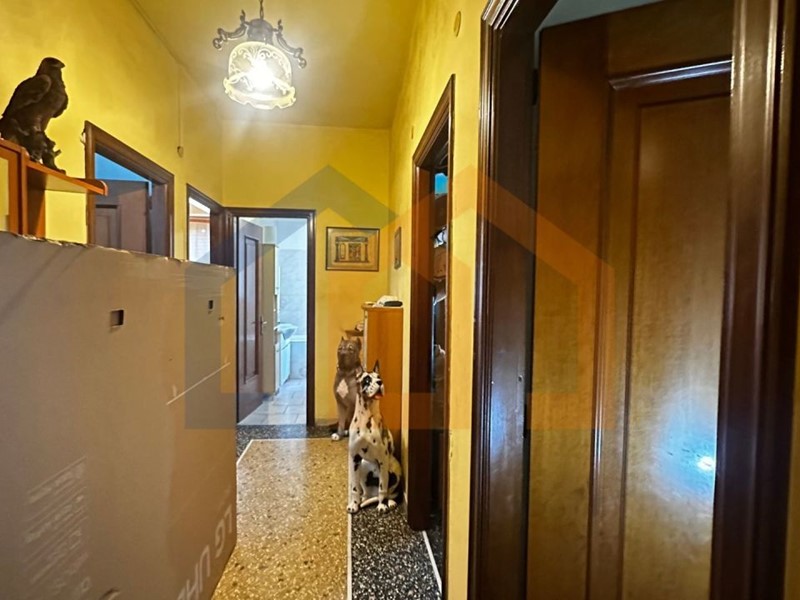 Quadrilocale in Vendita a Savona, 50'000€, 75 m²