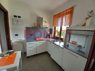 Casa Semi Indipendente in Vendita a Brugnato, 280'000€, 185 m², arredato, con Box