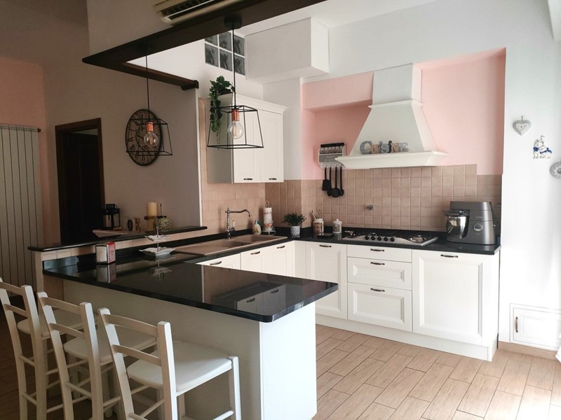 Quadrilocale in Vendita a Savona, 235'000€, 100 m²